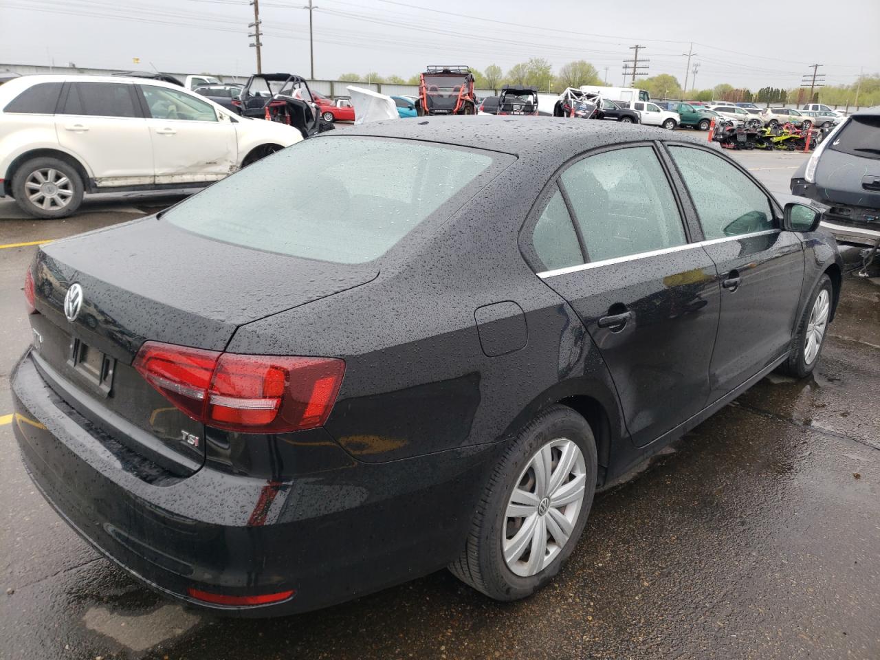 Photo 4 from auction – 2017 VOLKSWAGEN JETTA S with VIN 3VW2B7AJ8HM283661