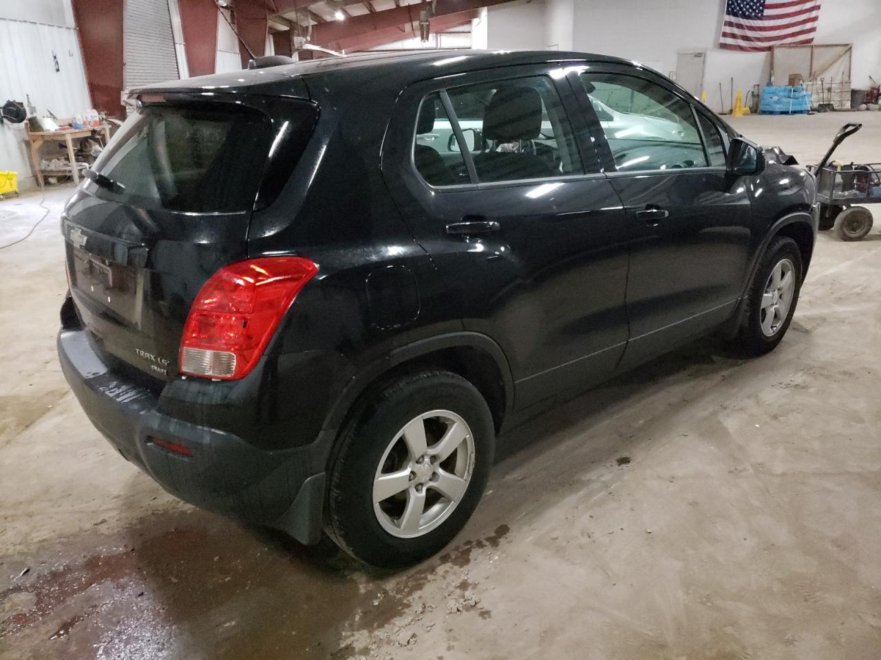 Photo 4 from auction – 2016 CHEVROLET TRAX LS with VIN KL7CJNSB9GB659552