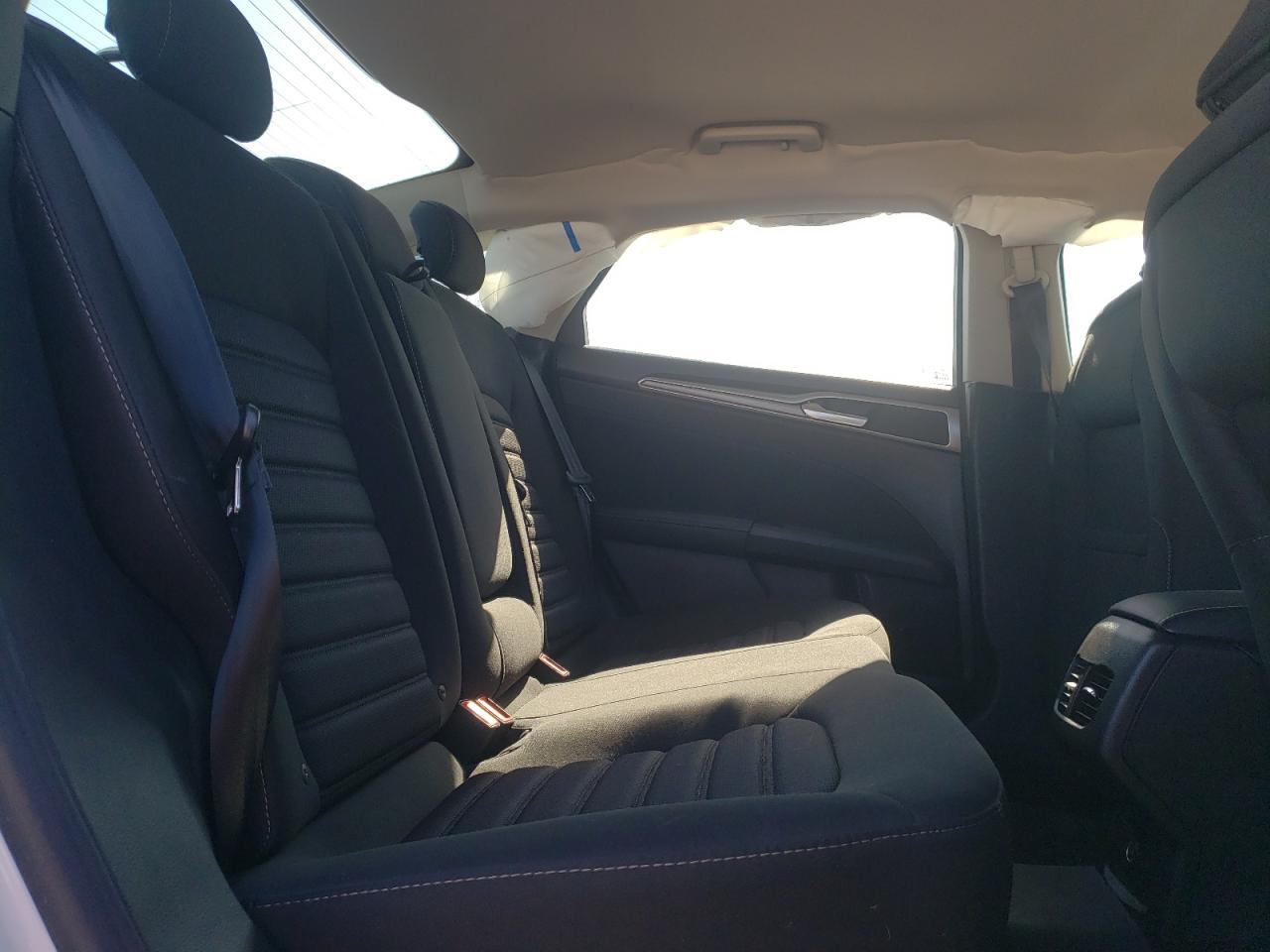 Photo 6 from auction – 2019 FORD FUSION SE with VIN 3FA6P0HDXKR108325