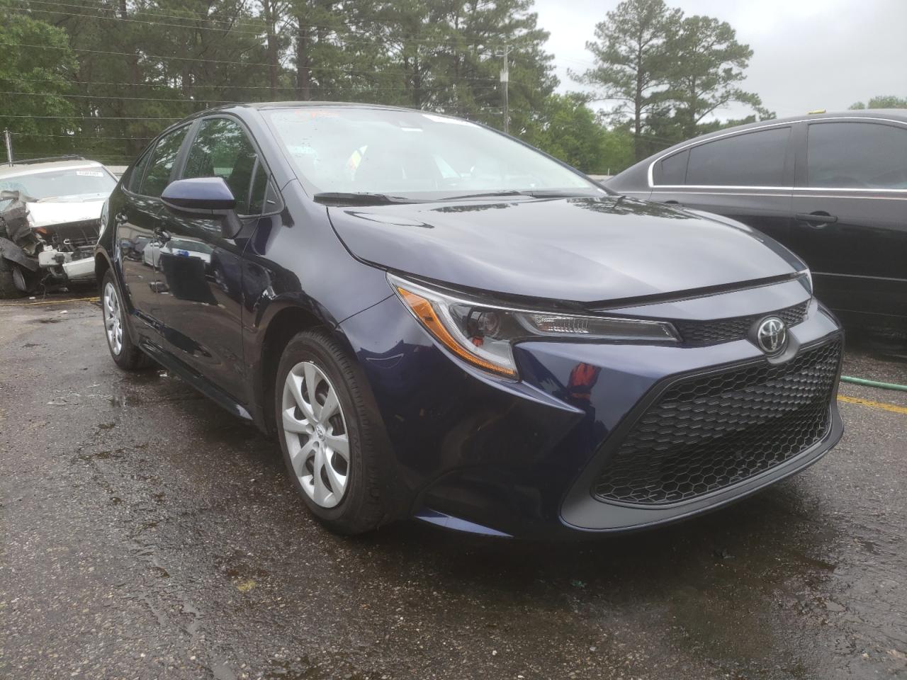 TOYOTA COROLLA LE 2021 with VIN 5YFEPMAE7MP267277 - Photo from auction