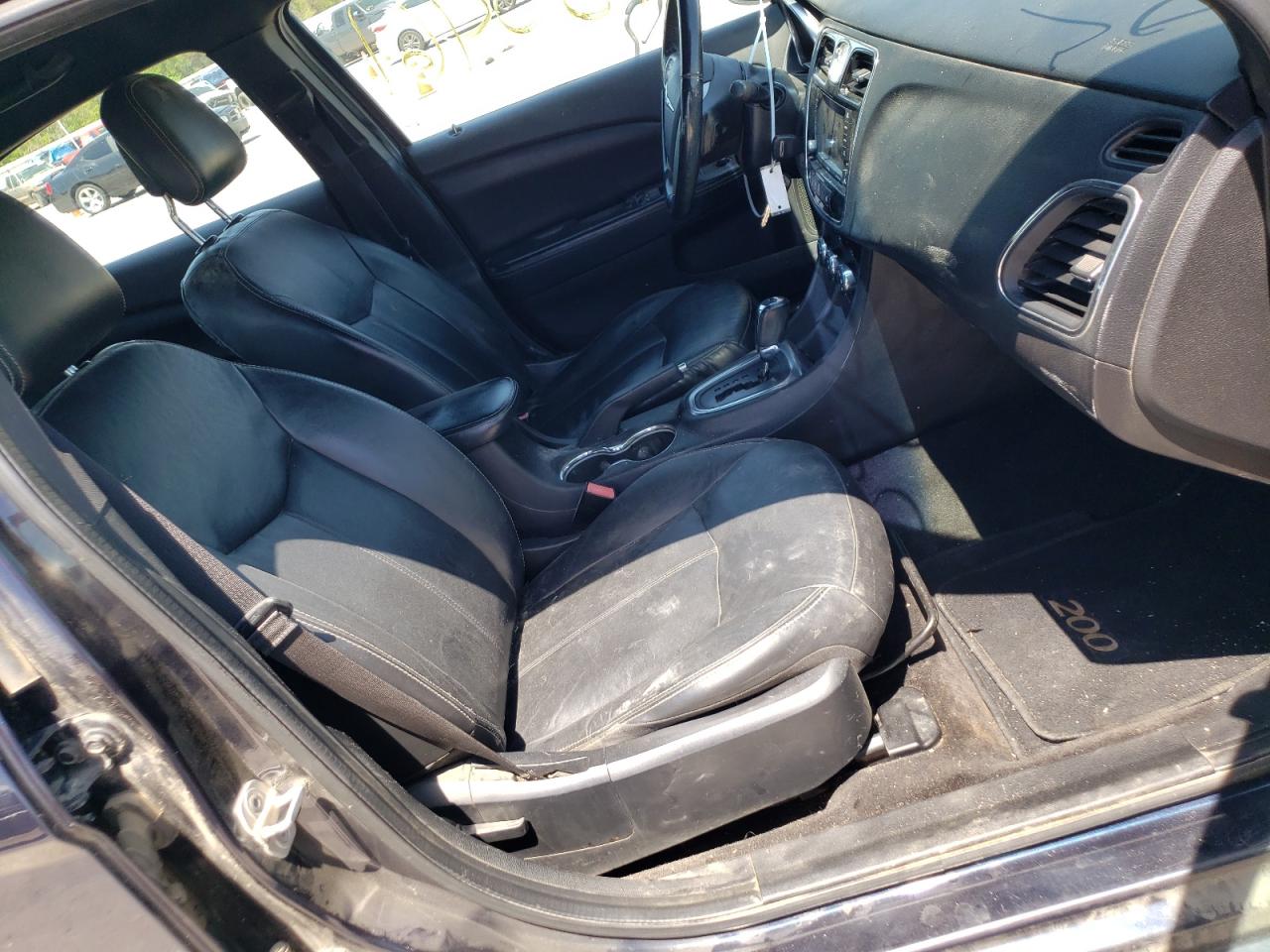 Photo 5 from auction – 2011 CHRYSLER 200 LIMITE with VIN 1C3BC2FB6BN594799