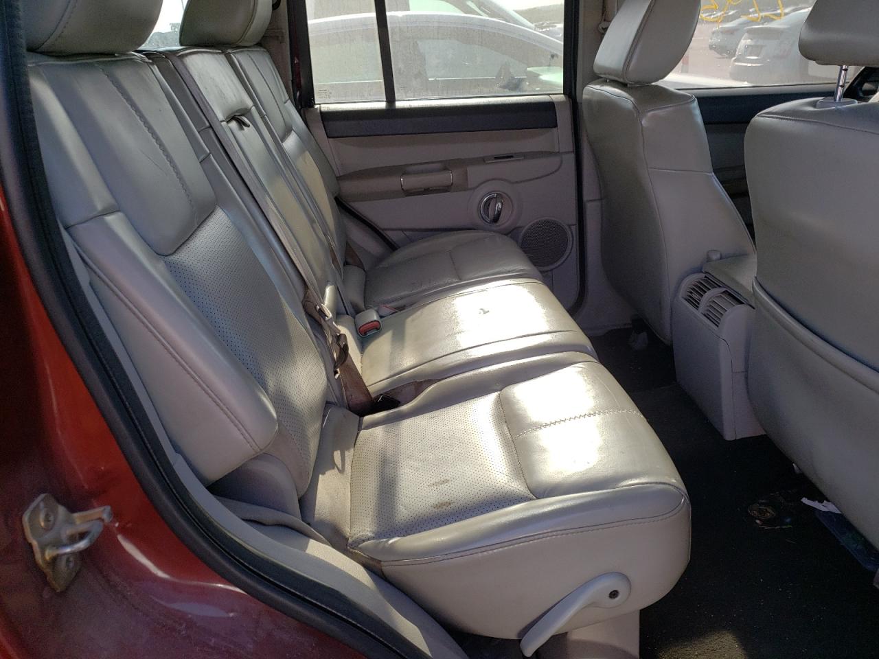 صورة رقم 6 من المزاد - 2007 JEEP COMMANDER مع VIN 1J8HG58PX7C671643