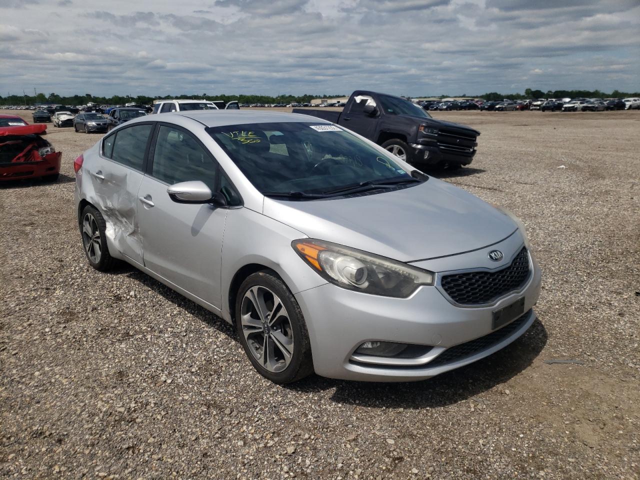 KIA FORTE EX 2015 with VIN KNAFX4A82F5374376 - Photo from auction