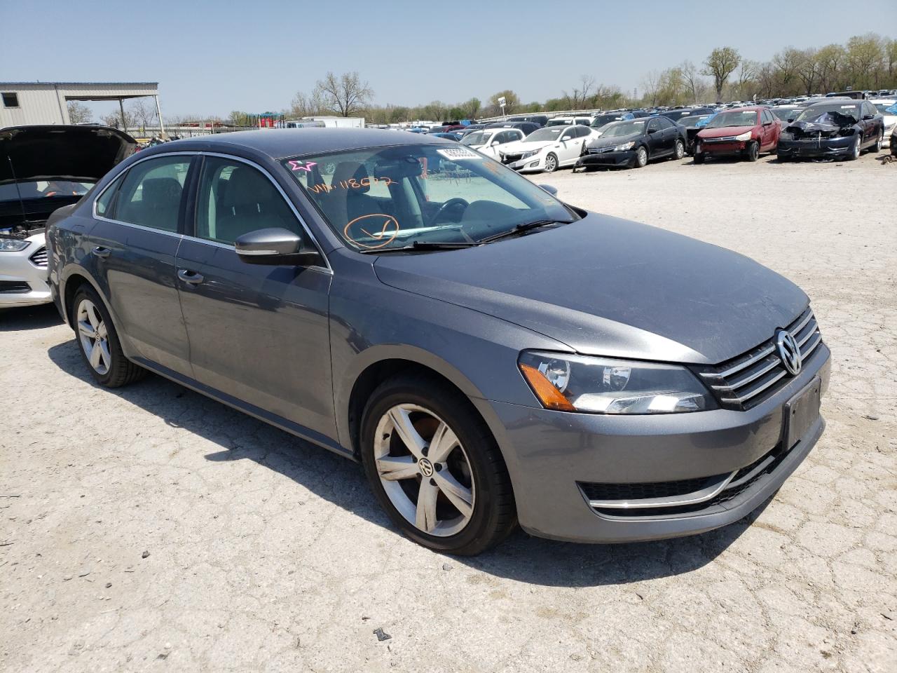 Photo 1 from auction – 2014 VOLKSWAGEN PASSAT SE with VIN 1VWBT7A36EC118672