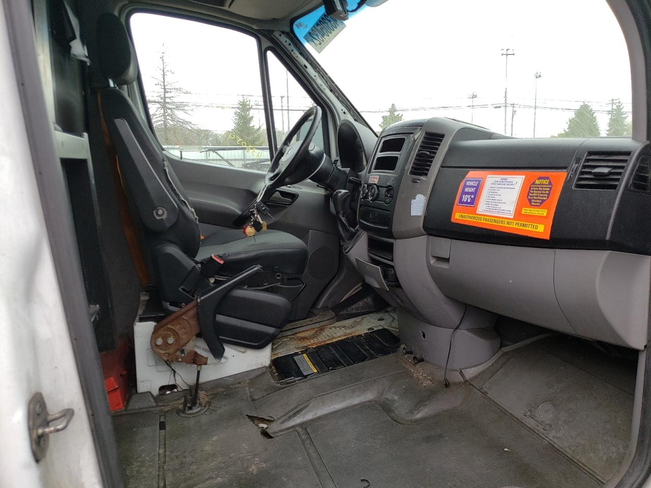 Photo 5 from auction – 2012 MERCEDES-BENZ SPRINTER 2 with VIN WD3PE8CB9C5690442