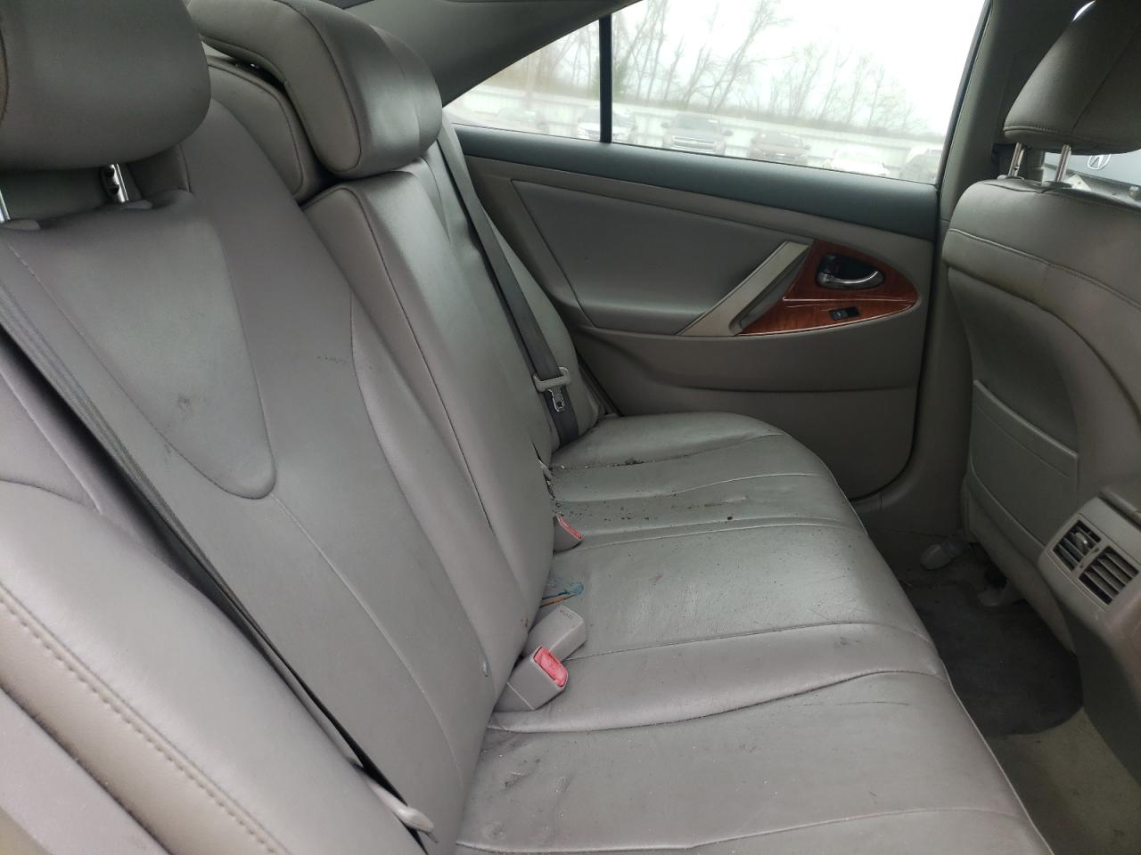 Photo 6 from auction – 2011 TOYOTA CAMRY BASE with VIN 4T4BF3EK5BR129433