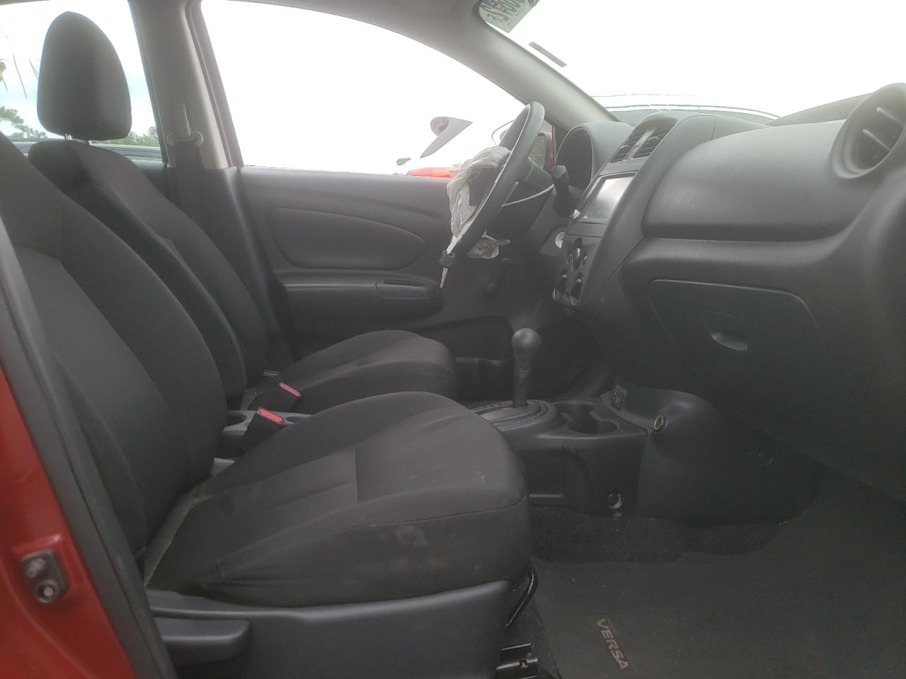 Photo 5 from auction – 2019 NISSAN VERSA S with VIN 3N1CN7APXKL803510