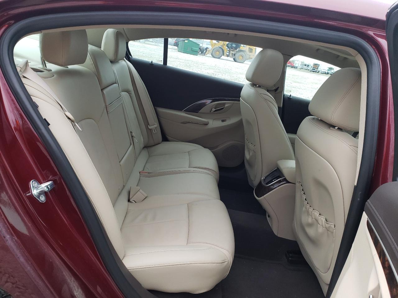 Photo 6 from auction – 2016 BUICK LACROSSE with VIN 1G4GB5G3XGF157155