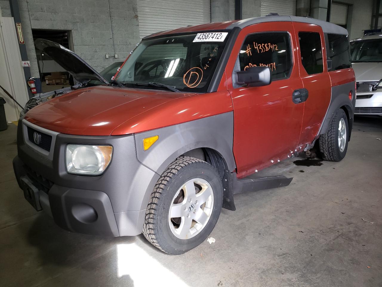Photo 2 from auction – 2004 HONDA ELEMENT EX with VIN 5J6YH17534L005498