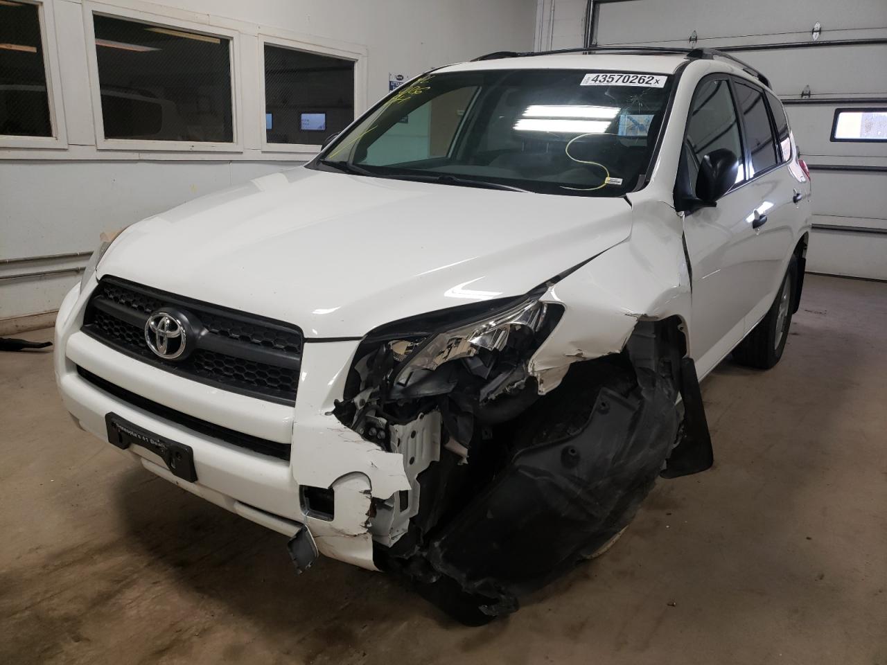 Photo 2 from auction – 2012 TOYOTA RAV4 with VIN 2T3BF4DVXCW182746