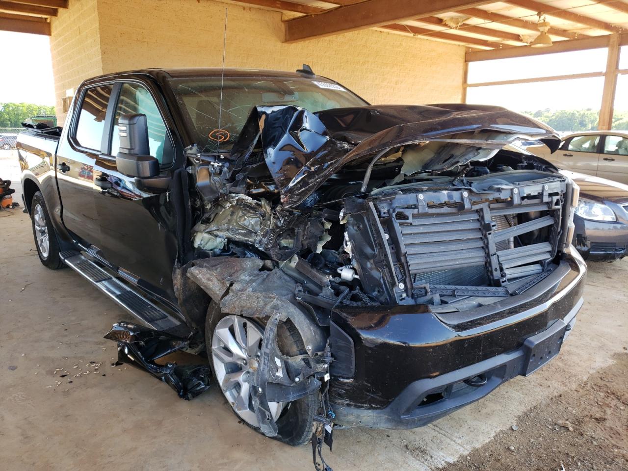 Photo 1 from auction – 2019 CHEVROLET SILVERADO with VIN 3GCUYBEF4KG700394