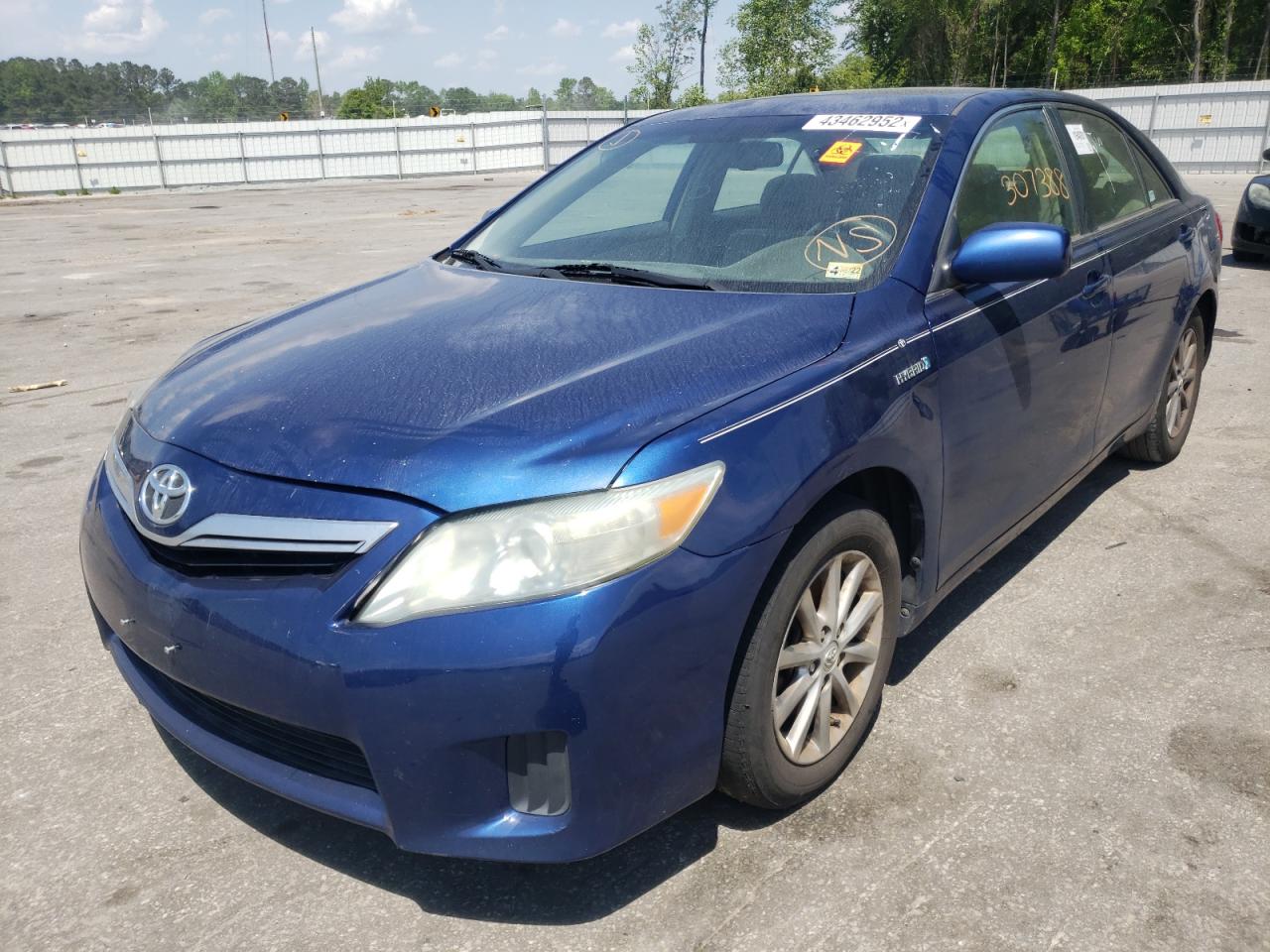 Photo 2 from auction – 2011 TOYOTA CAMRY HYBR with VIN 4T1BB3EK4BU132118