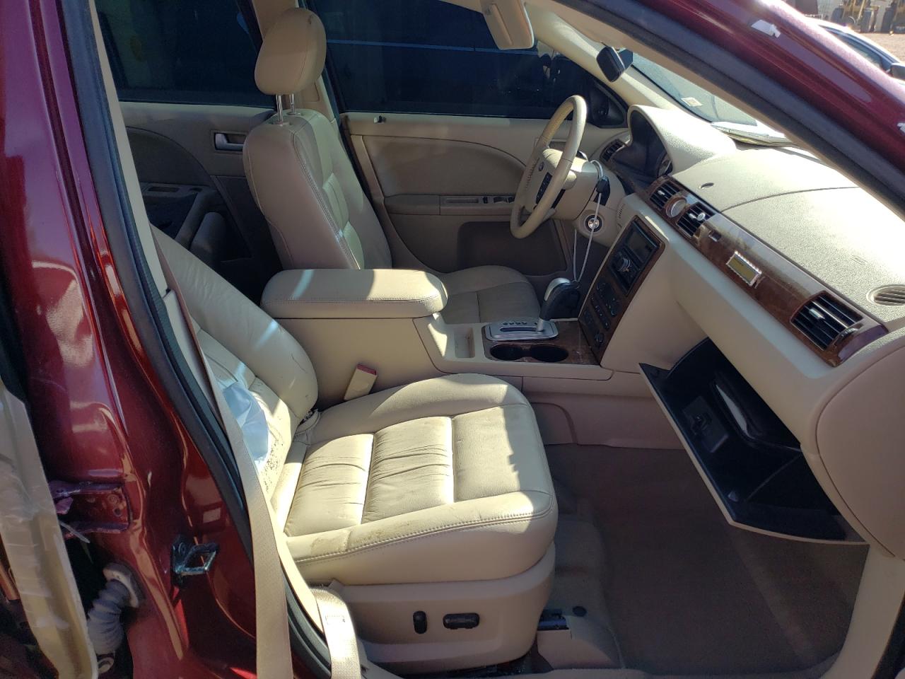 Photo 5 from auction – 2006 FORD FIVE HUNDR with VIN 1FAHP25126G115555