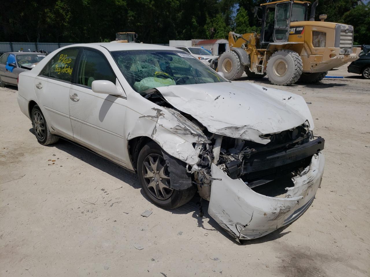Photo 1 from auction – 2004 TOYOTA CAMRY LE with VIN 4T1BE32K94U275208