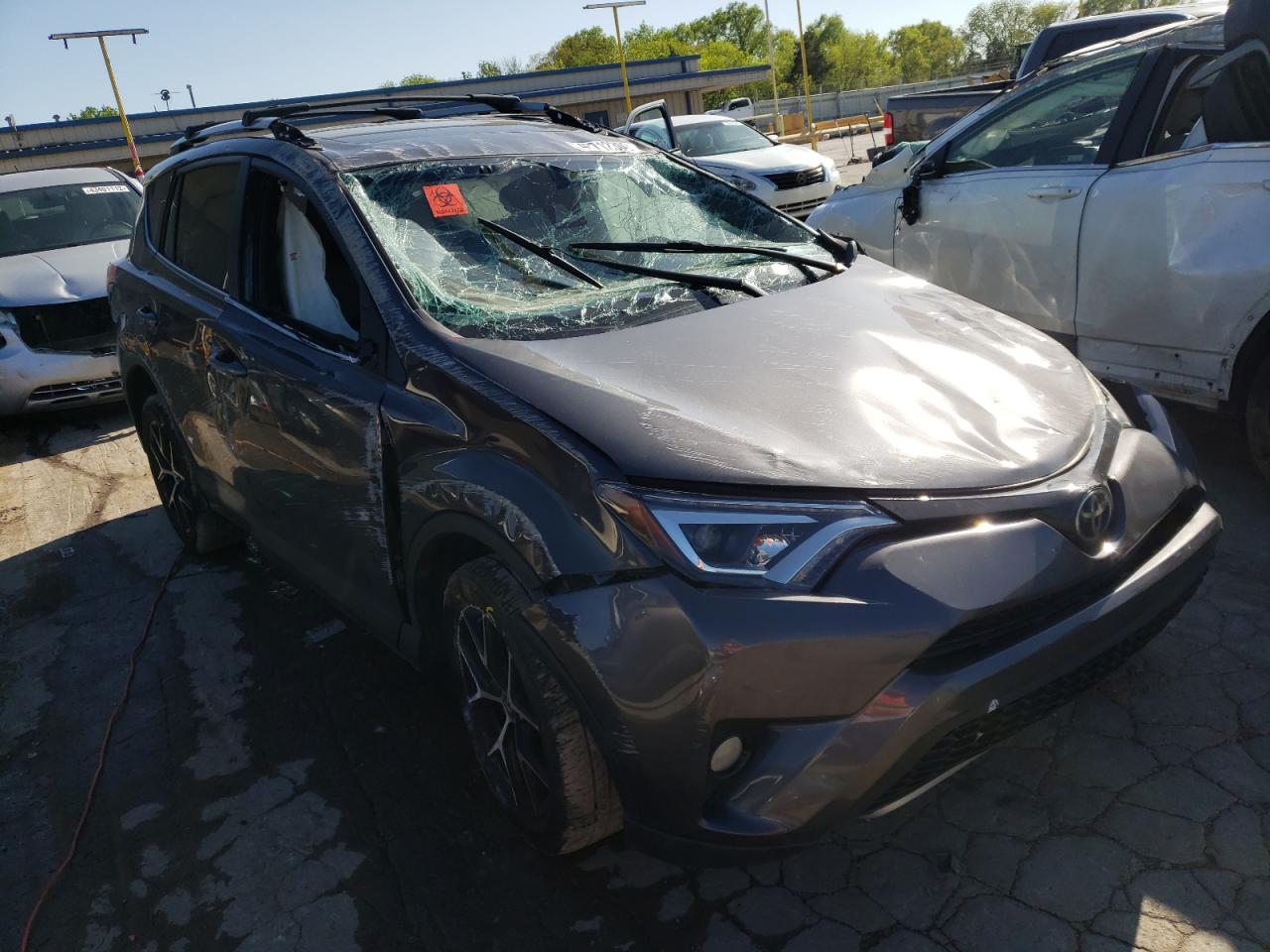 Photo 9 from auction – 2017 TOYOTA RAV4 SE with VIN 2T3JFREV2HW583013