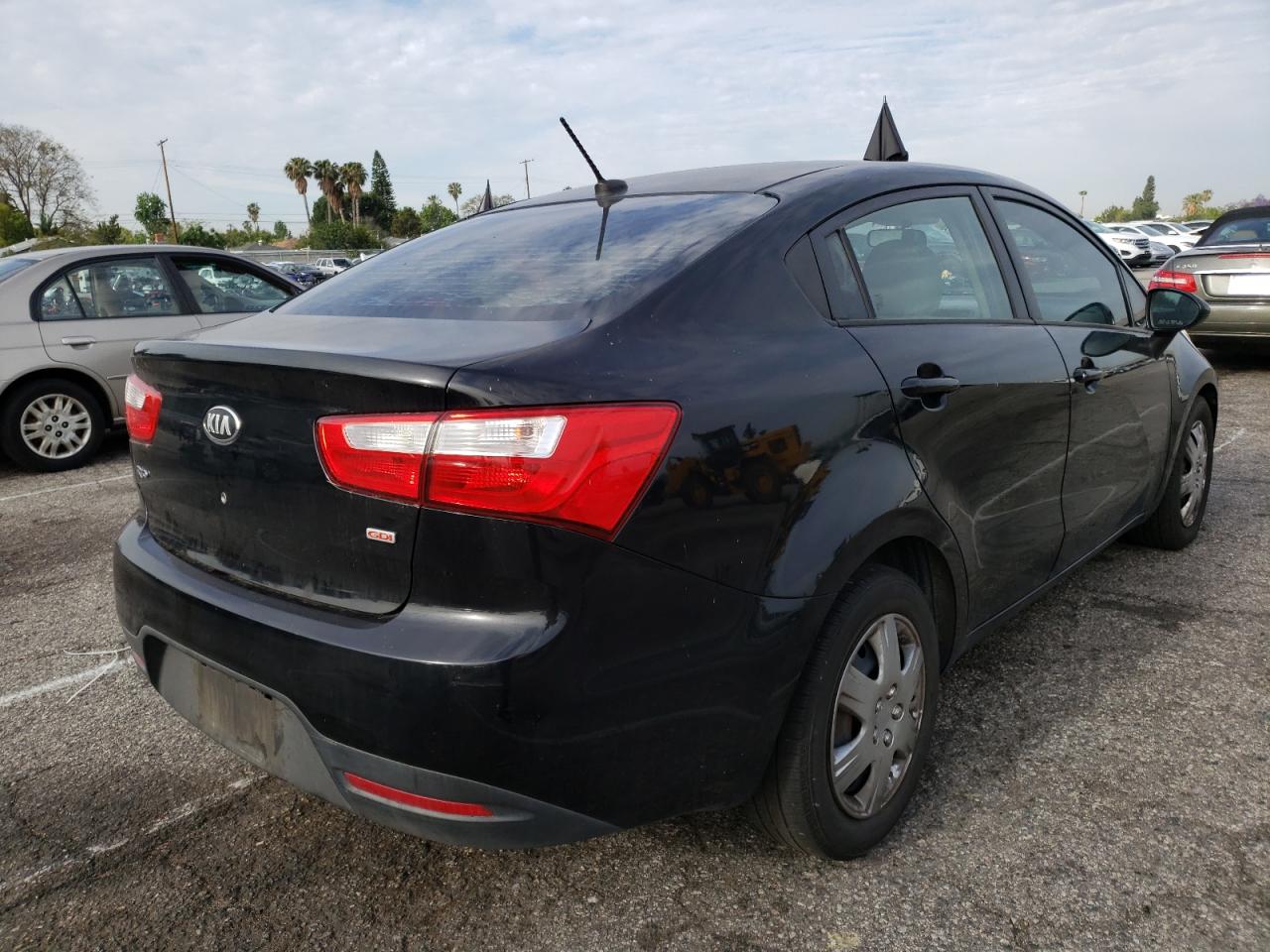 Photo 4 from auction – 2013 KIA RIO LX with VIN KNADM4A39D6138142