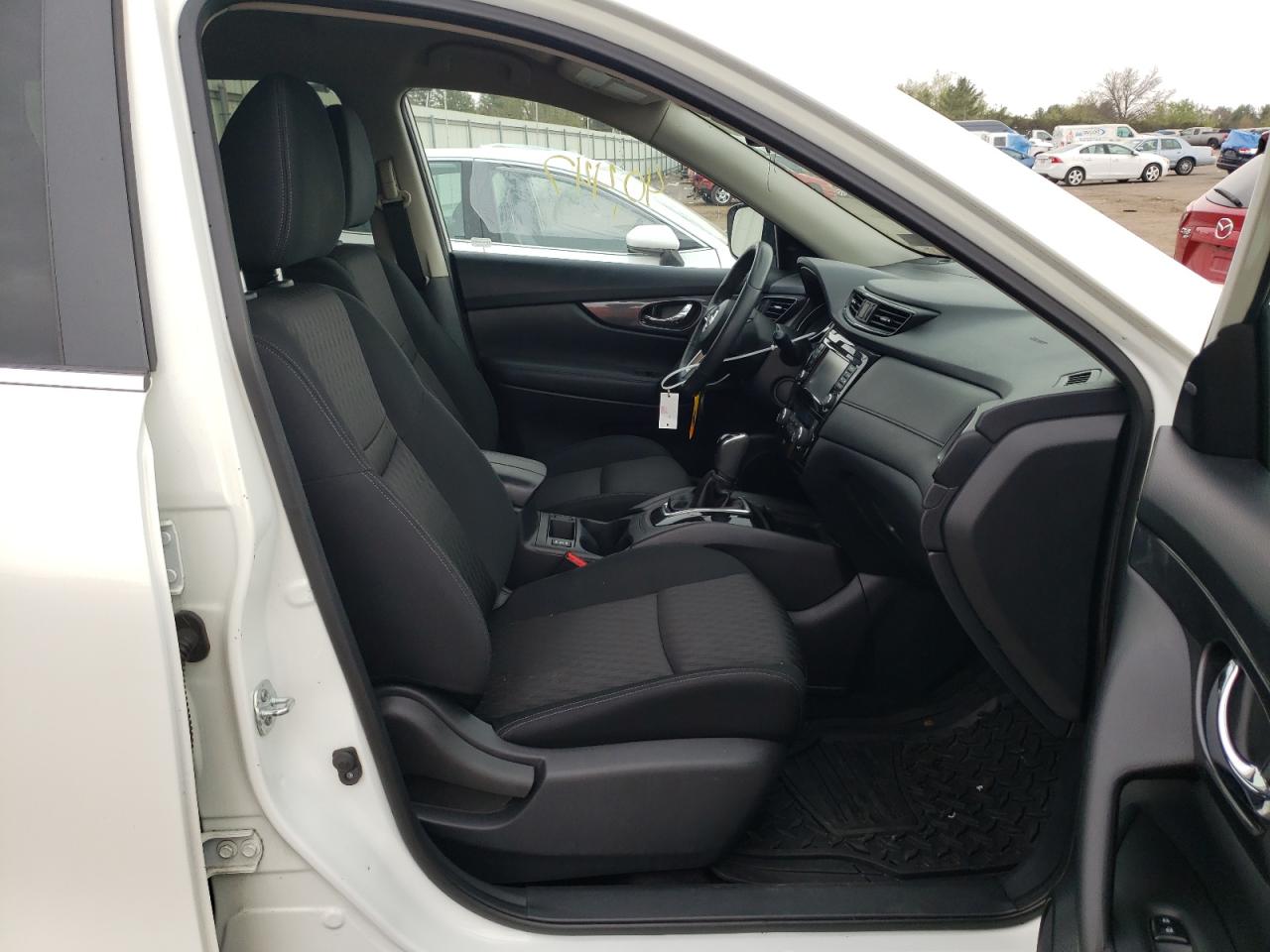 Photo 5 from auction – 2017 NISSAN ROGUE S with VIN KNMAT2MV7HP589824