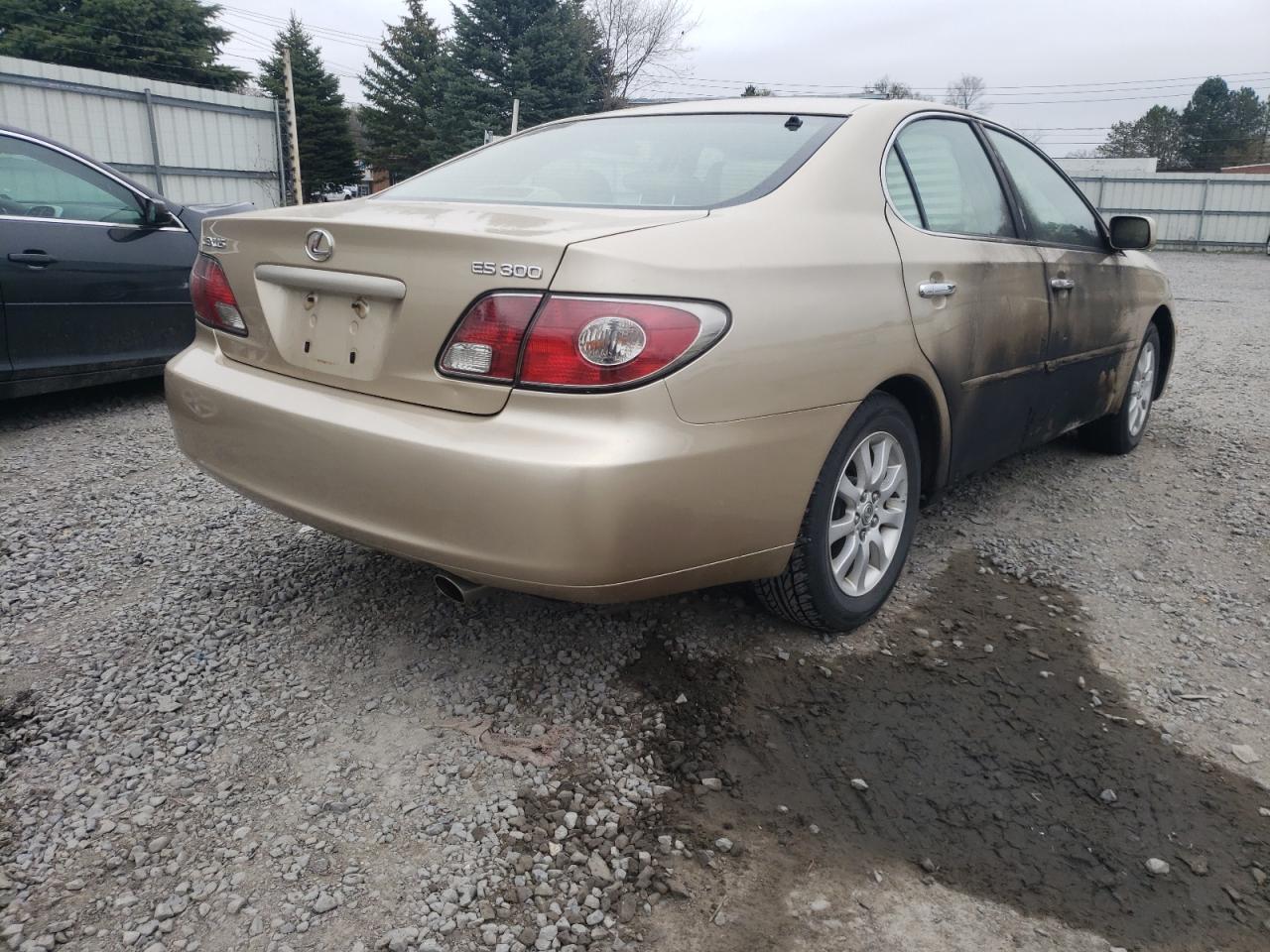 Photo 4 from auction – 2003 LEXUS ES 300 with VIN JTHBF30G735037543