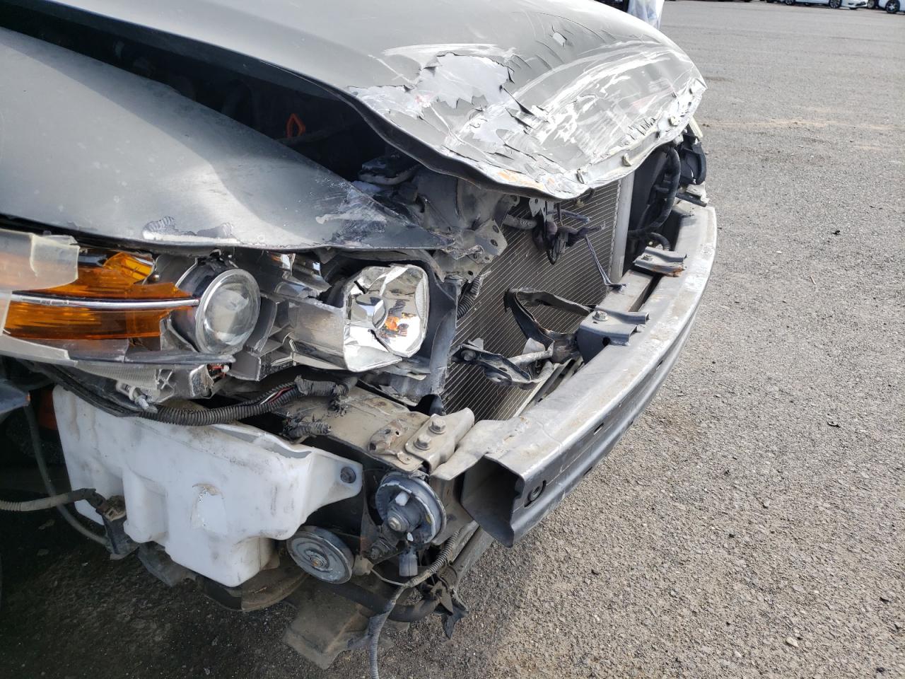 Photo 9 from auction – 2005 ACURA TL with VIN 19UUA662X5A057674