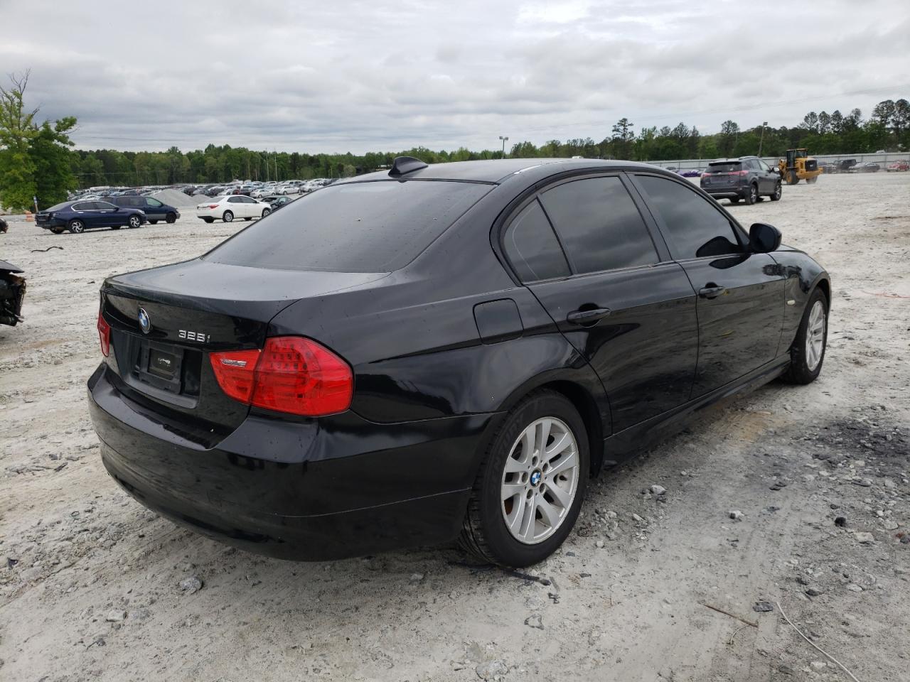 Photo 4 from auction – 2009 BMW 328 I with VIN WBAPH73539A172793