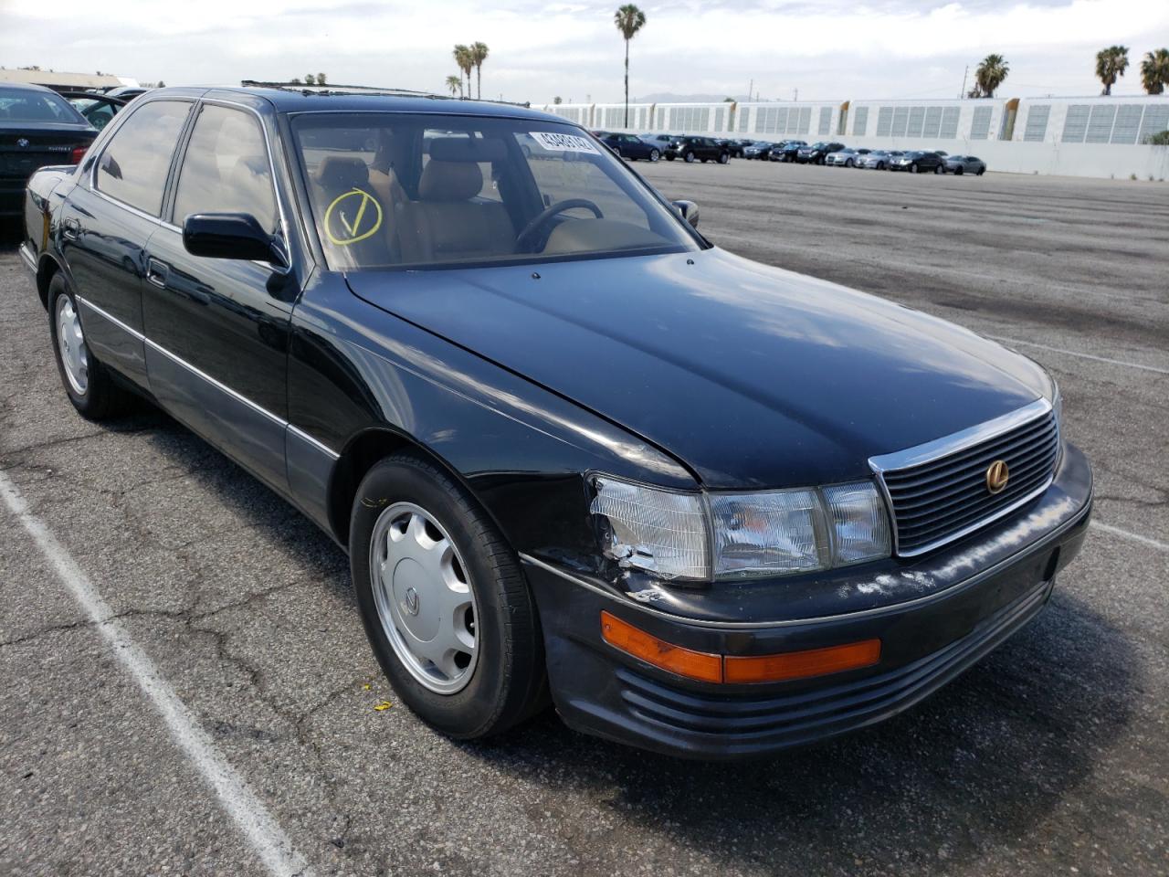 LEXUS LS 400 1993 with VIN JT8UF11E8P0185018 - Photo from auction