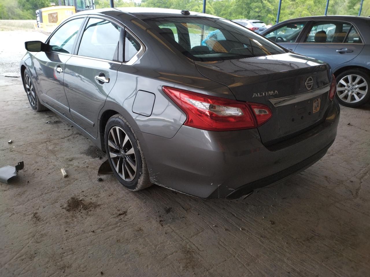 Photo 3 from auction – 2017 NISSAN ALTIMA 2.5 with VIN 1N4AL3APXHC257837