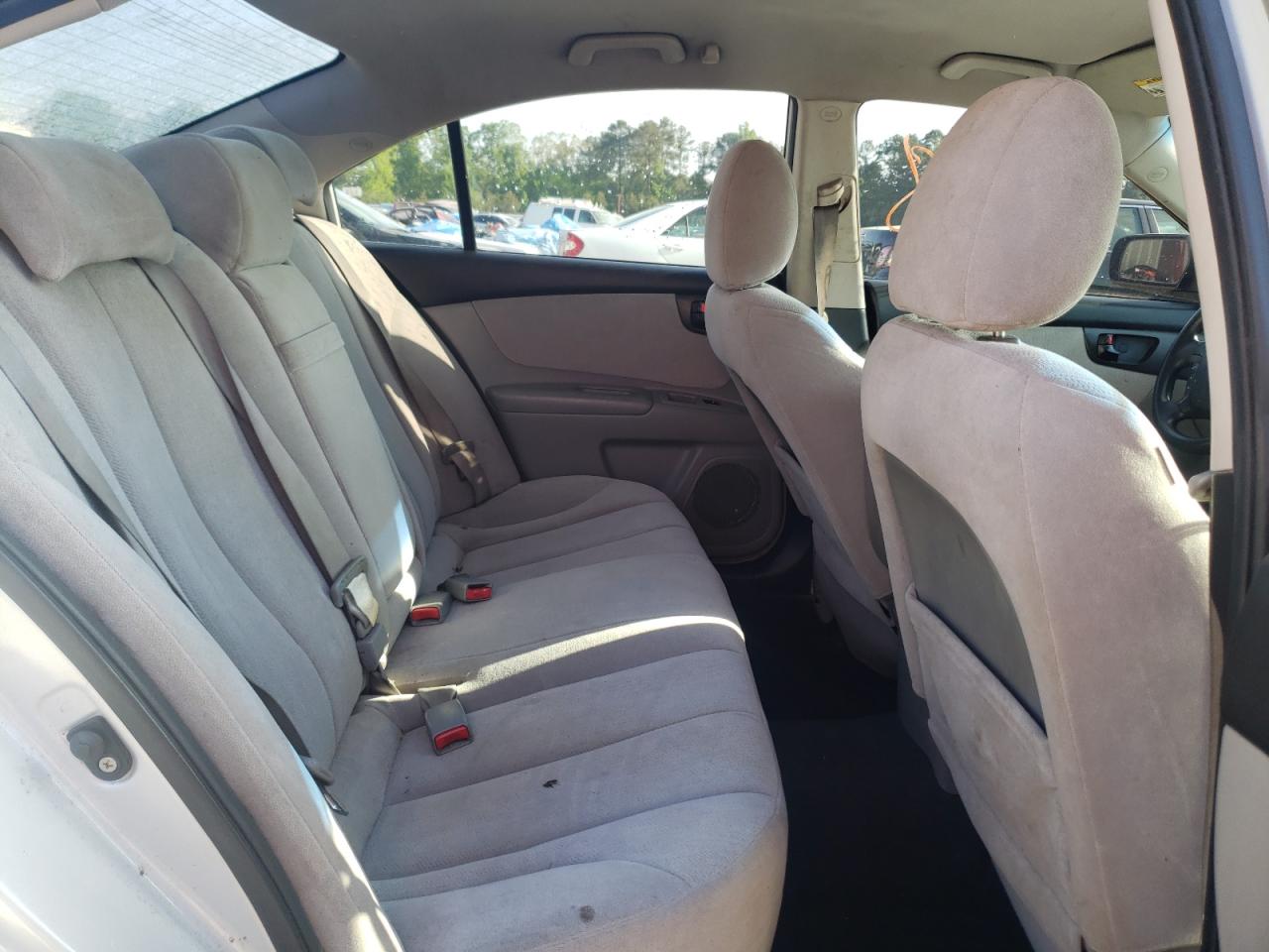 Photo 6 from auction – 2010 KIA OPTIMA LX with VIN KNAGG4A86A5375608