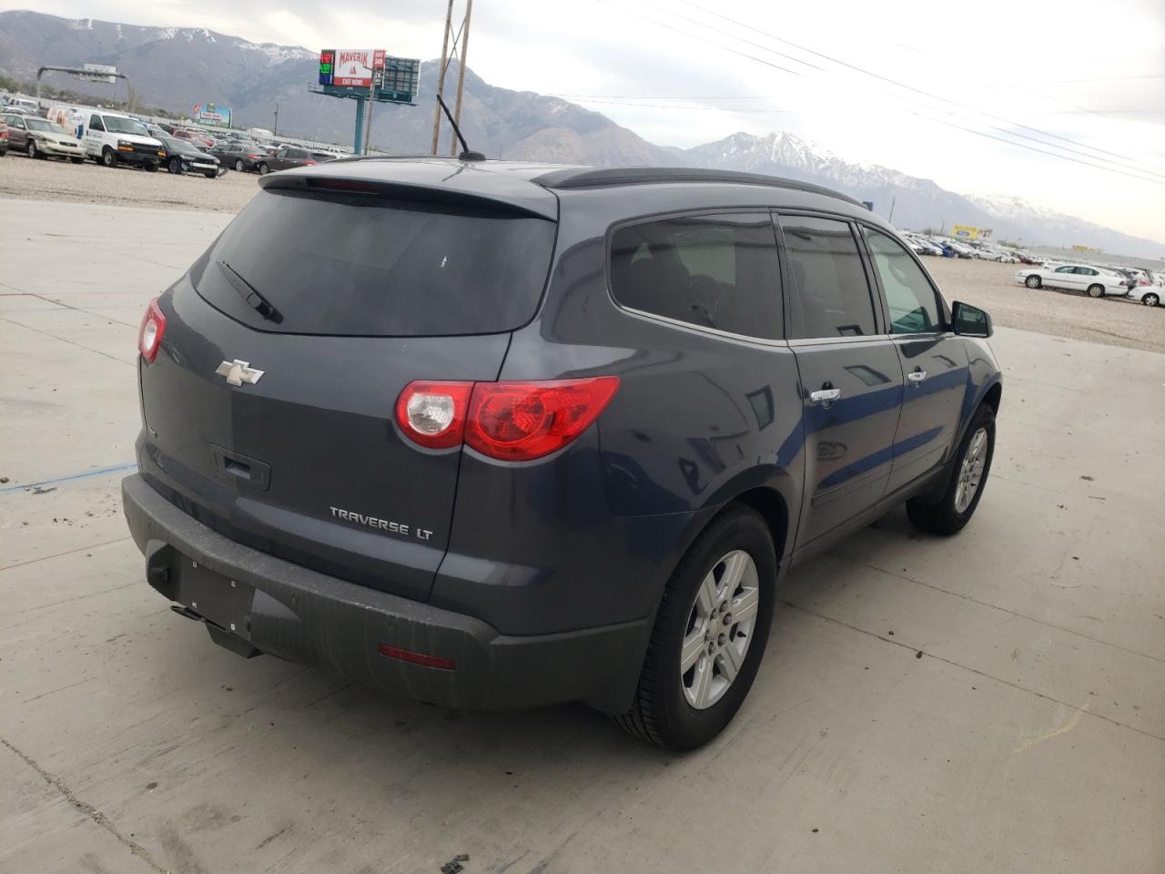 Photo 4 from auction – 2012 CHEVROLET TRAVERSE L with VIN 1GNKVGED3CJ326671