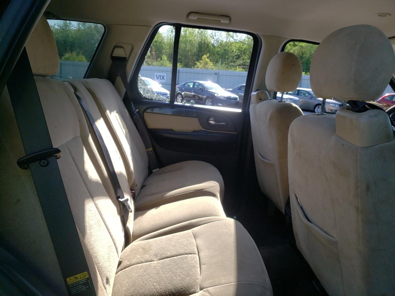 Photo 6 from auction – 2005 GMC ENVOY with VIN 1GKDS13S052150592
