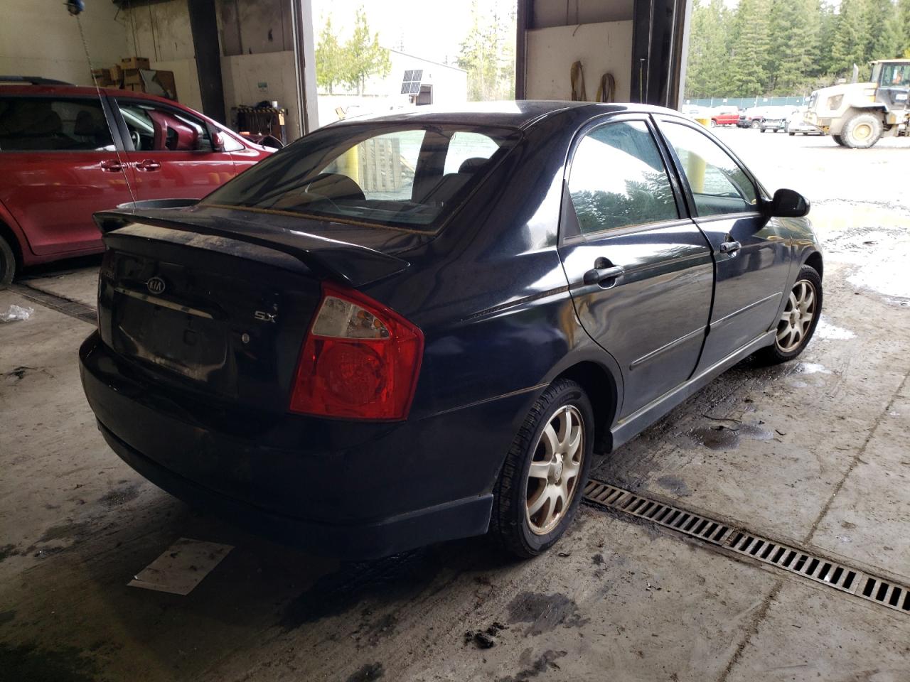 Photo 4 from auction – 2006 KIA SPECTRA LX with VIN KNAFE121X65287332