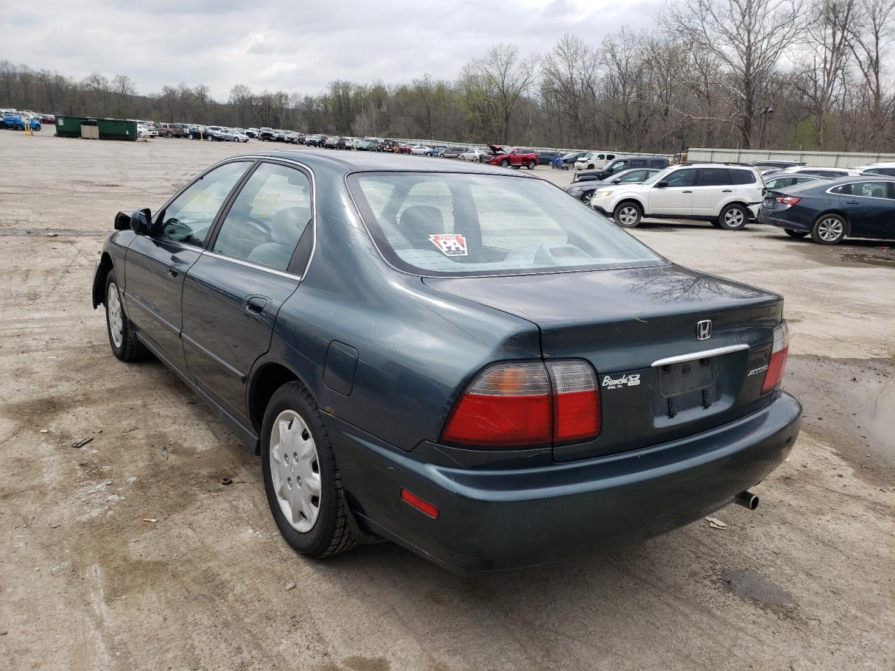 Photo 3 from auction – 1997 HONDA ACCORD LX with VIN JHMCD5637VC015440