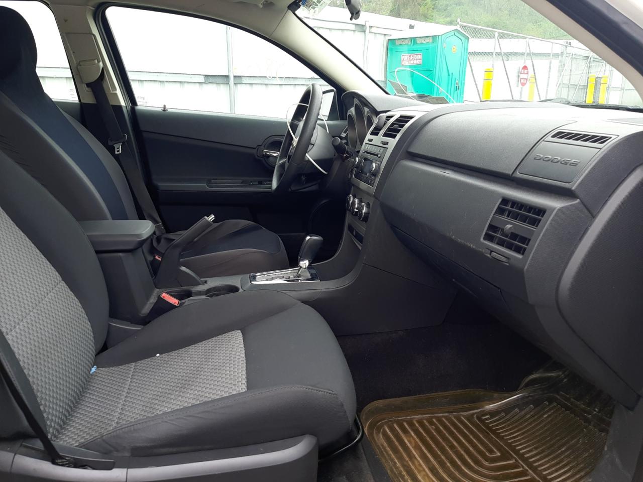 Photo 5 from auction – 2009 DODGE AVENGER SE with VIN 1B3LC46B39N557040
