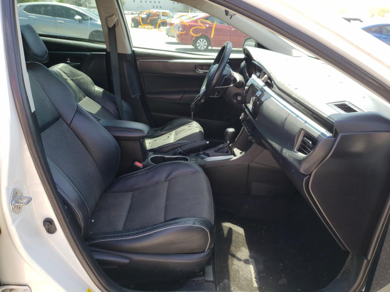 Photo 5 from auction – 2014 TOYOTA COROLLA L with VIN 5YFBURHE6EP058029