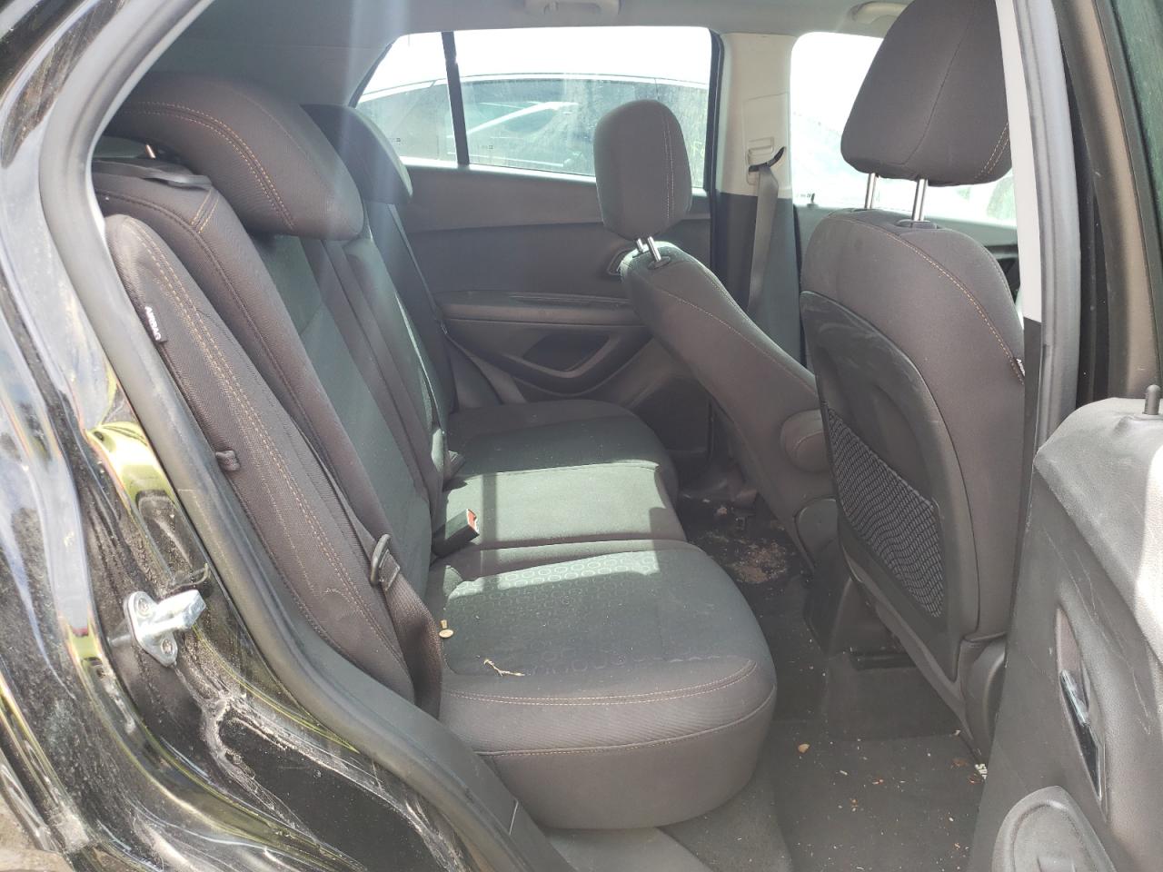 Photo 6 from auction – 2020 CHEVROLET TRAX LS with VIN KL7CJKSB2LB053020