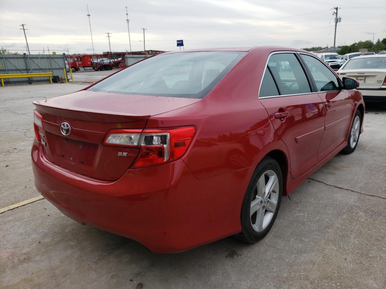 Photo 4 from auction – 2014 TOYOTA CAMRY L with VIN 4T1BF1FK0EU761192