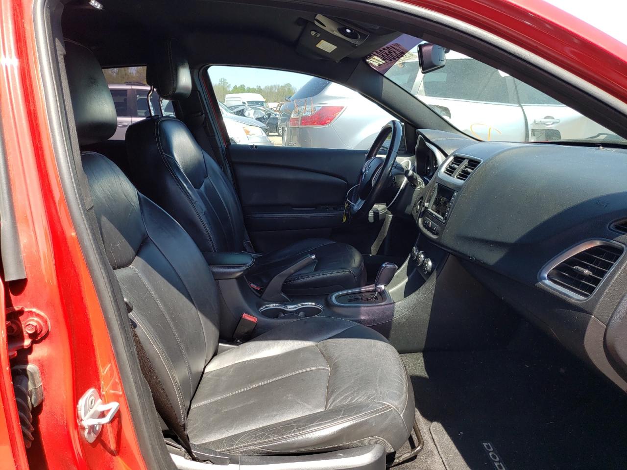 Photo 5 from auction – 2011 DODGE AVENGER LU with VIN 1B3BD2FG3BN528782