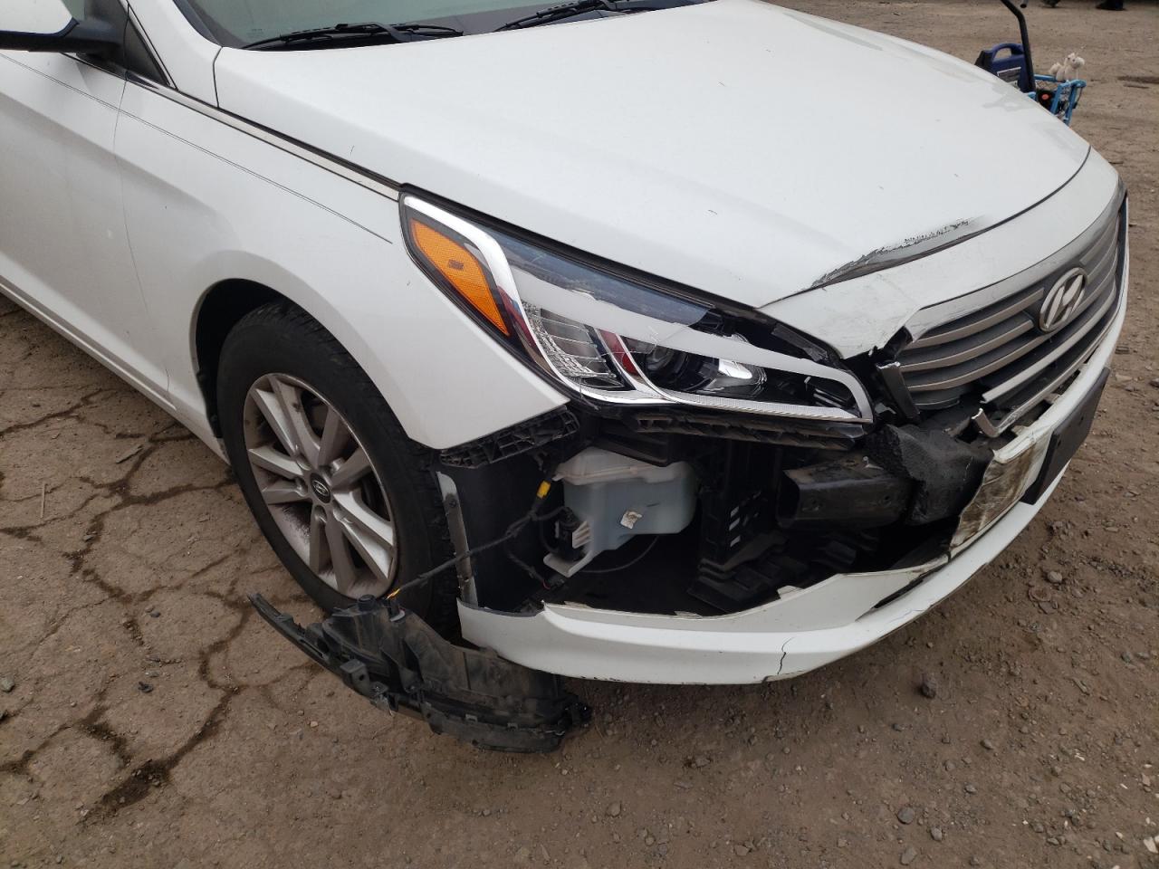 Photo 9 from auction – 2015 HYUNDAI SONATA SE with VIN 5NPE24AF4FH192951
