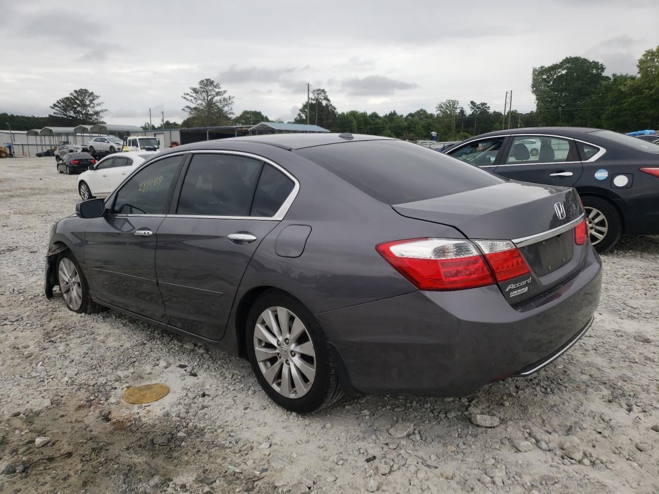 Photo 3 from auction – 2015 HONDA ACCORD EXL with VIN 1HGCR2F82FA007595