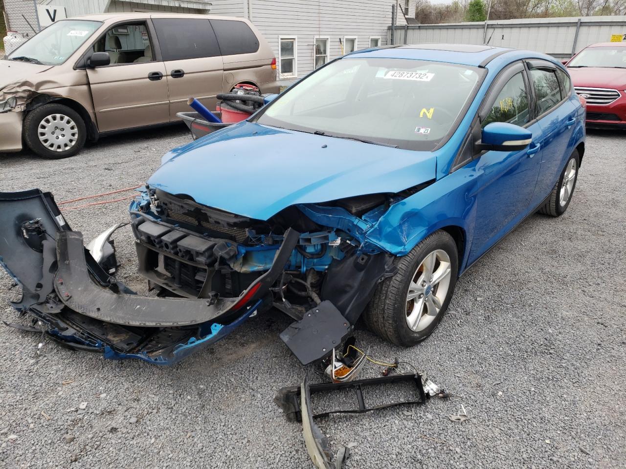 Photo 2 from auction – 2012 FORD FOCUS SE with VIN 1FAHP3K21CL246871