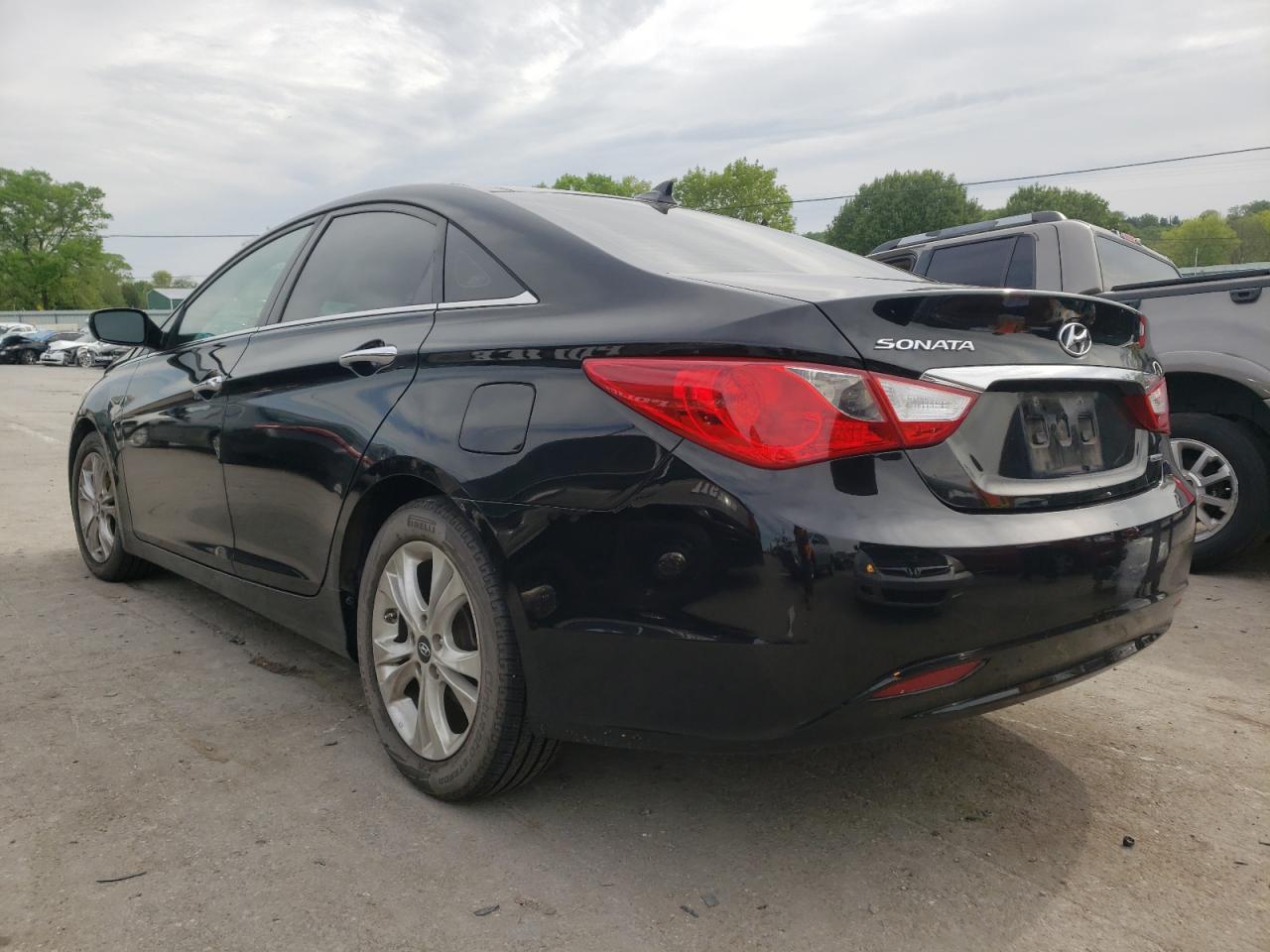 Photo 3 from auction – 2012 HYUNDAI SONATA SE with VIN 5NPEC4AC9CH313746