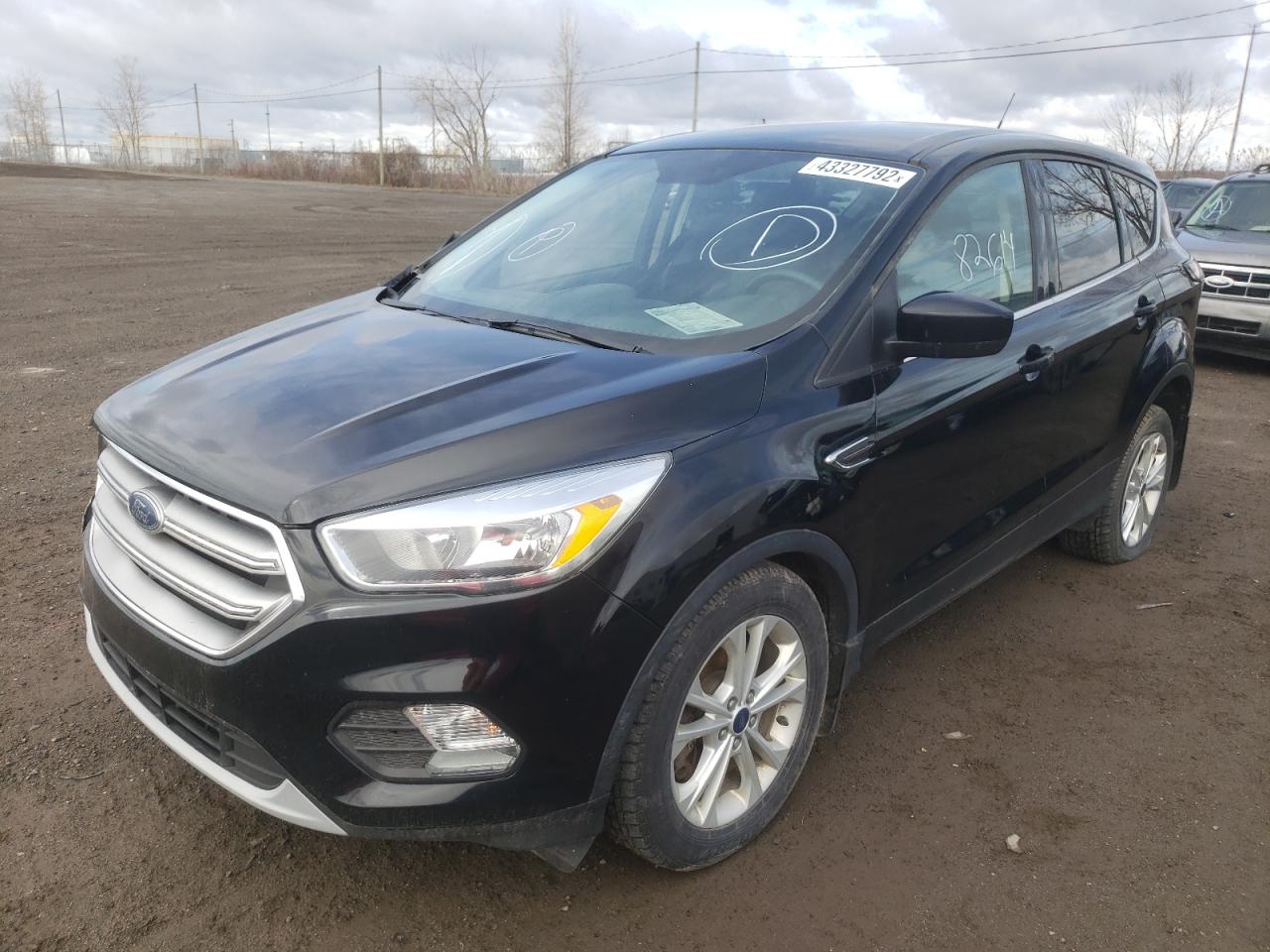 Photo 2 from auction – 2017 FORD ESCAPE SE with VIN 1FMCU0G9XHUB69464