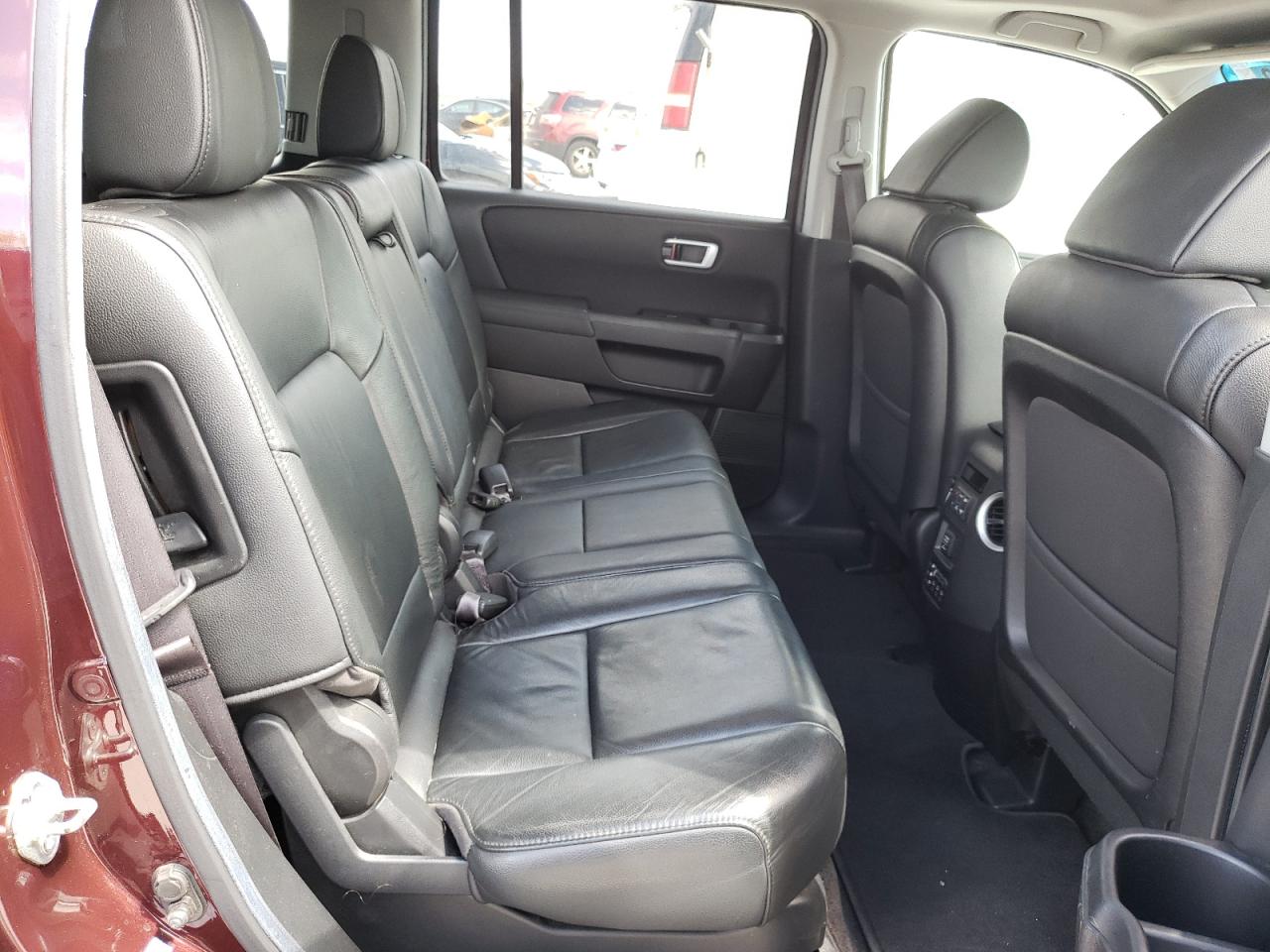 Photo 6 from auction – 2012 HONDA PILOT EXL with VIN 5FNYF3H61CB012403