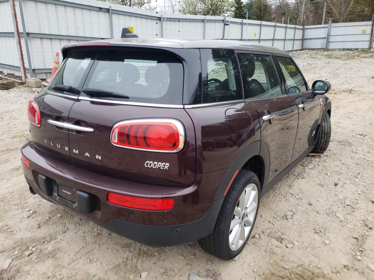 Photo 4 from auction – 2018 MINI COOPER CLU with VIN WMWLU1C54J2F28953