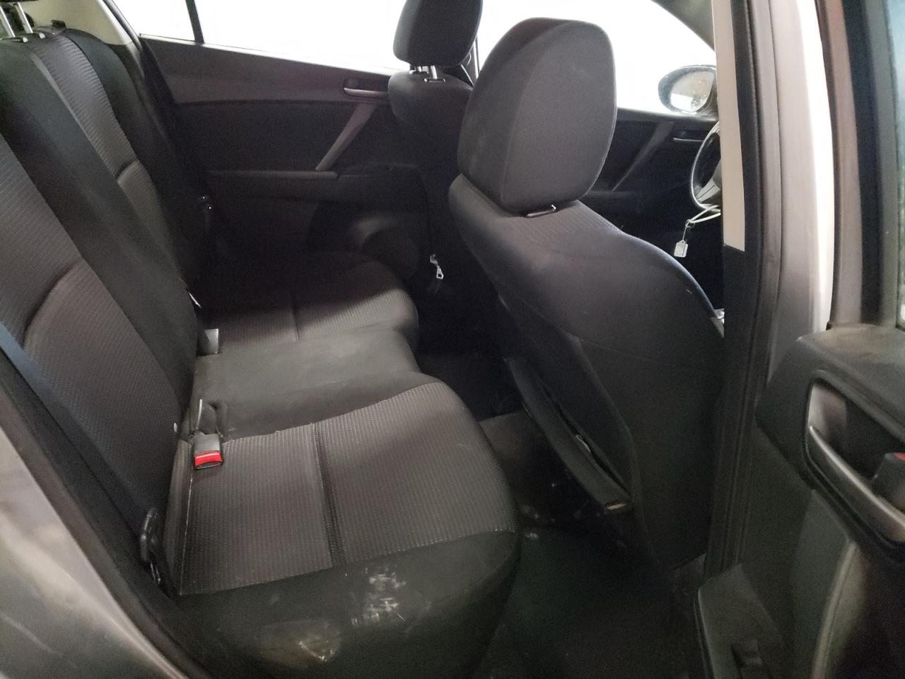 Photo 6 from auction – 2013 MAZDA 3 I with VIN JM1BL1TG2D1742480