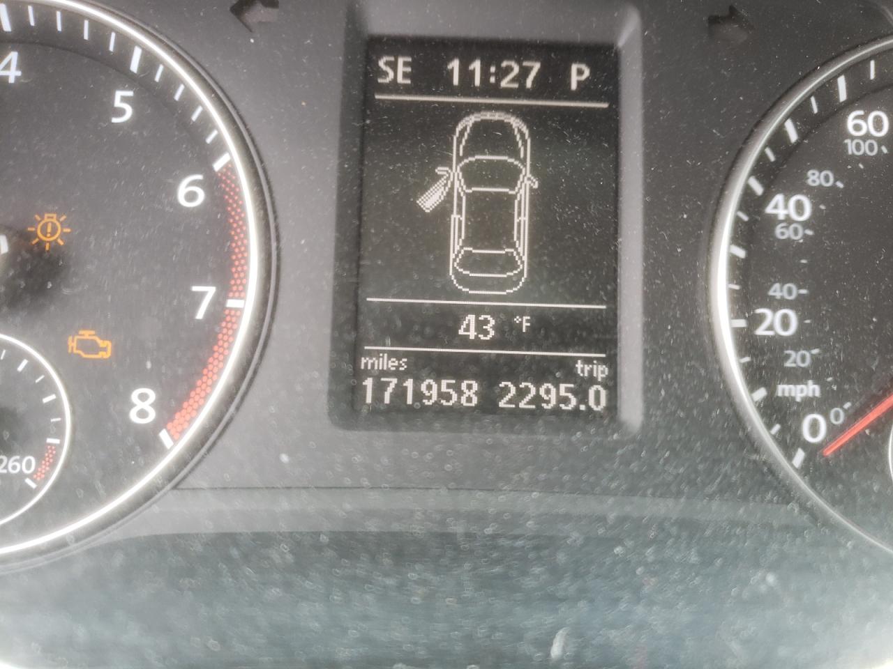 Photo 8 from auction – 2012 VOLKSWAGEN PASSAT SE with VIN 1VWBP7A39CC021757