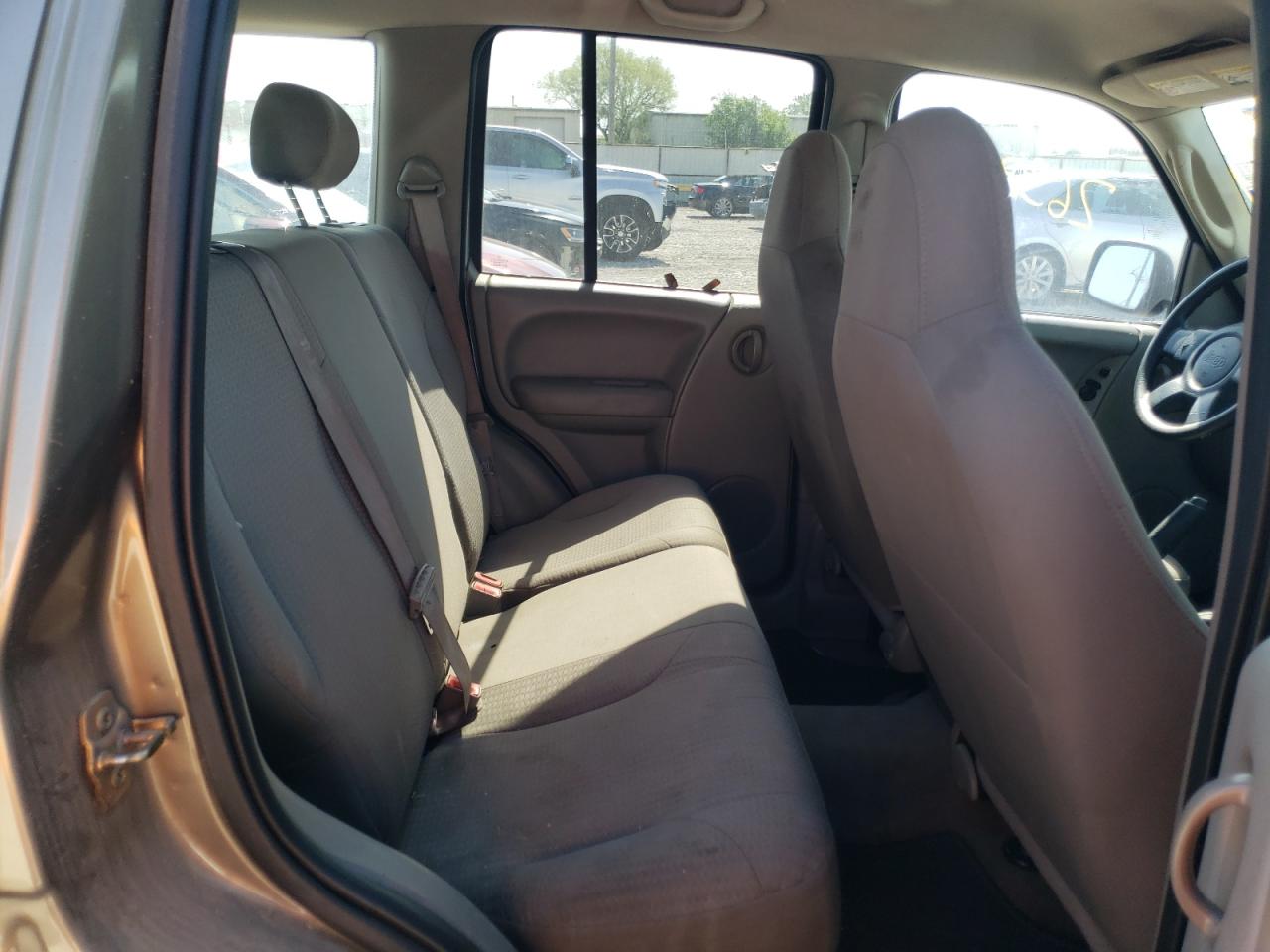 Photo 6 from auction – 2003 JEEP LIBERTY SP with VIN 1J4GK48K73W602718