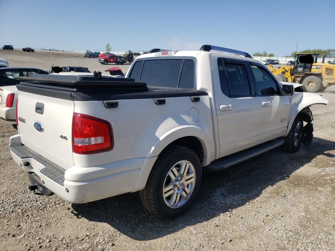 Photo 4 from auction – 2008 FORD EXPLORER 4 with VIN 1FMEU53E68UA87949