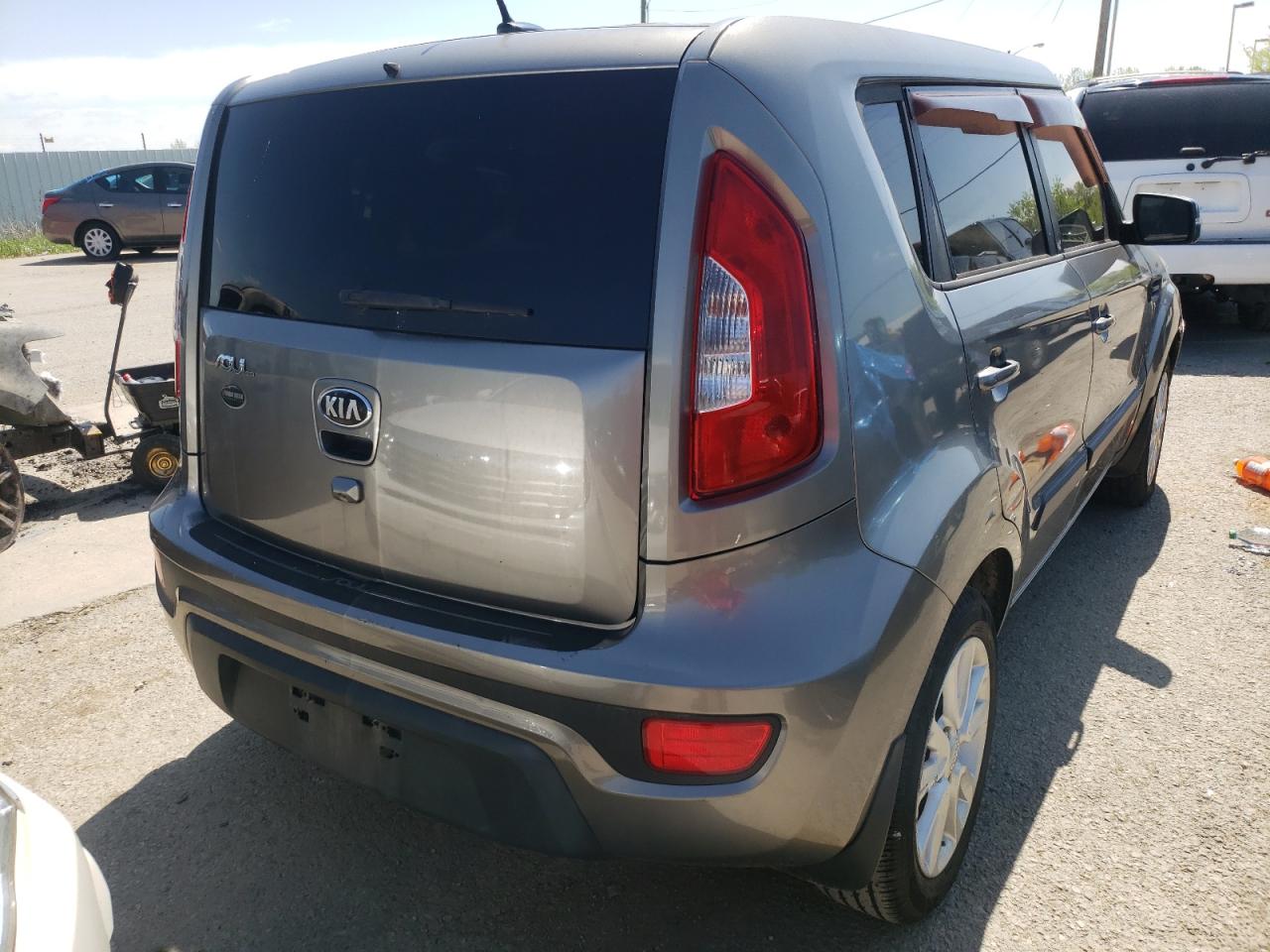 Photo 4 from auction – 2013 KIA SOUL + with VIN KNDJT2A63D7626178