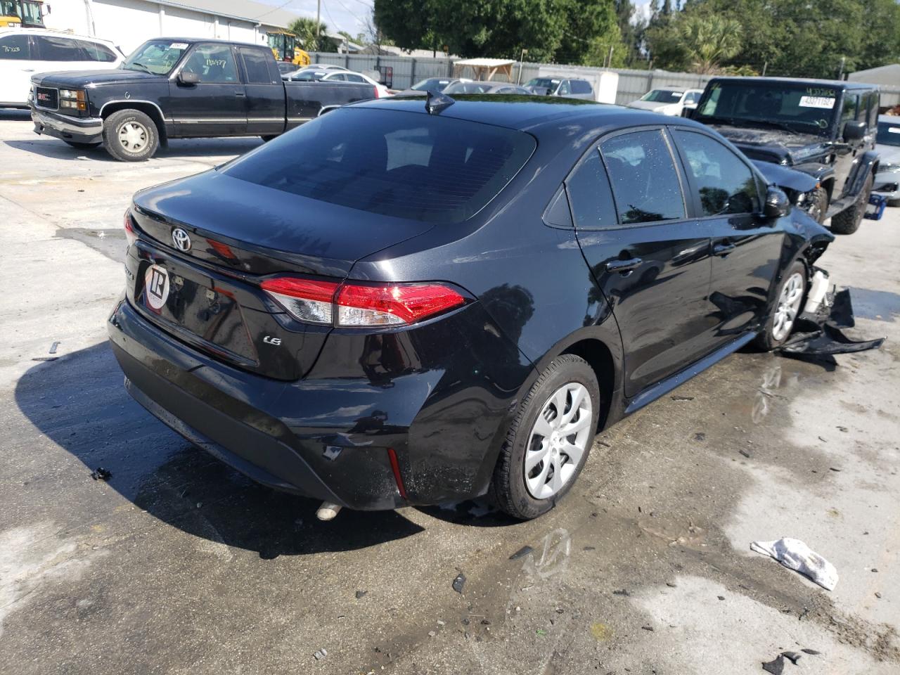Photo 4 from auction – 2020 TOYOTA COROLLA LE with VIN 5YFEPRAE1LP097817