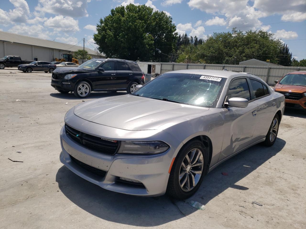 Photo 2 from auction – 2015 DODGE CHARGER SX with VIN 2C3CDXHG4FH862741